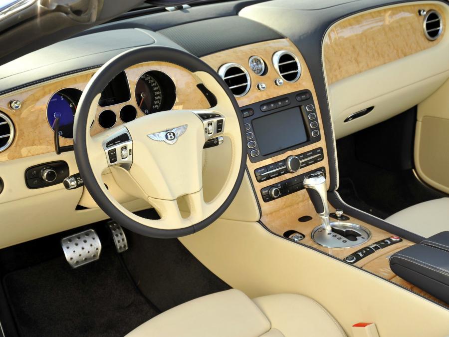  Bentley Continental GTC Speed 2009 года  (фото 33 из 44)